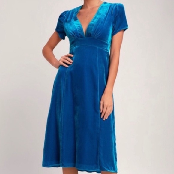❤️Lulus WAYF Margie Blue Velvet V Neck Midi Dress - Picture 2 of 6